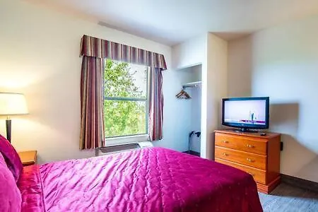 The Vistas 119 Modern With Full Kitchen 1st Floor Great Location *