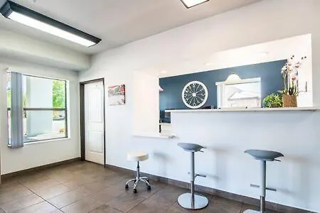 The Vistas 119 Modern With Full Kitchen 1st Floor Great Location * Sierra Vista