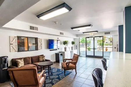 The Vistas 119 Modern With Full Kitchen 1st Floor Great Location Apartment *